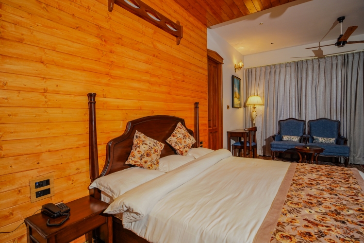 Neelesh Inn